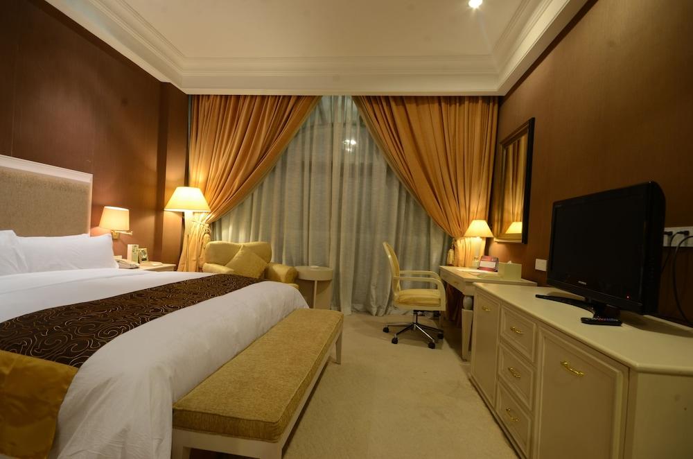Fontana Hotel And Villas - Fontana Hot Spring Leisure Parks Mabalacat Buitenkant foto