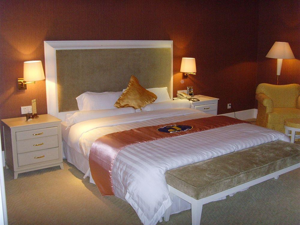 Fontana Hotel And Villas - Fontana Hot Spring Leisure Parks Mabalacat Buitenkant foto