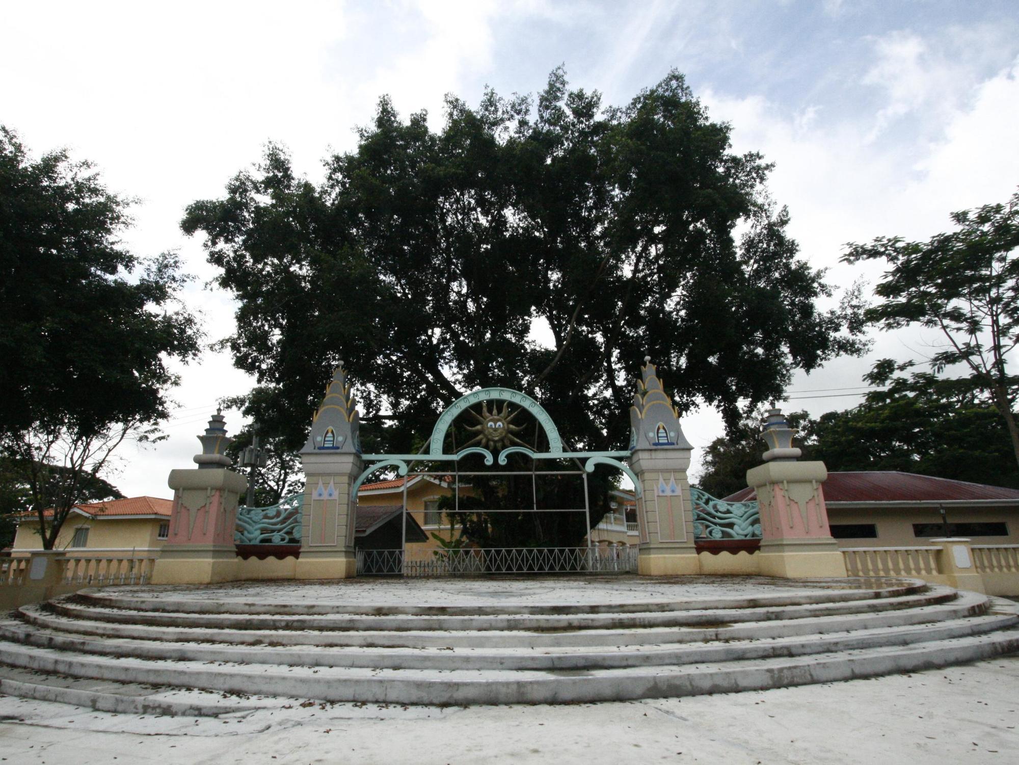 Fontana Hotel And Villas - Fontana Hot Spring Leisure Parks Mabalacat Buitenkant foto