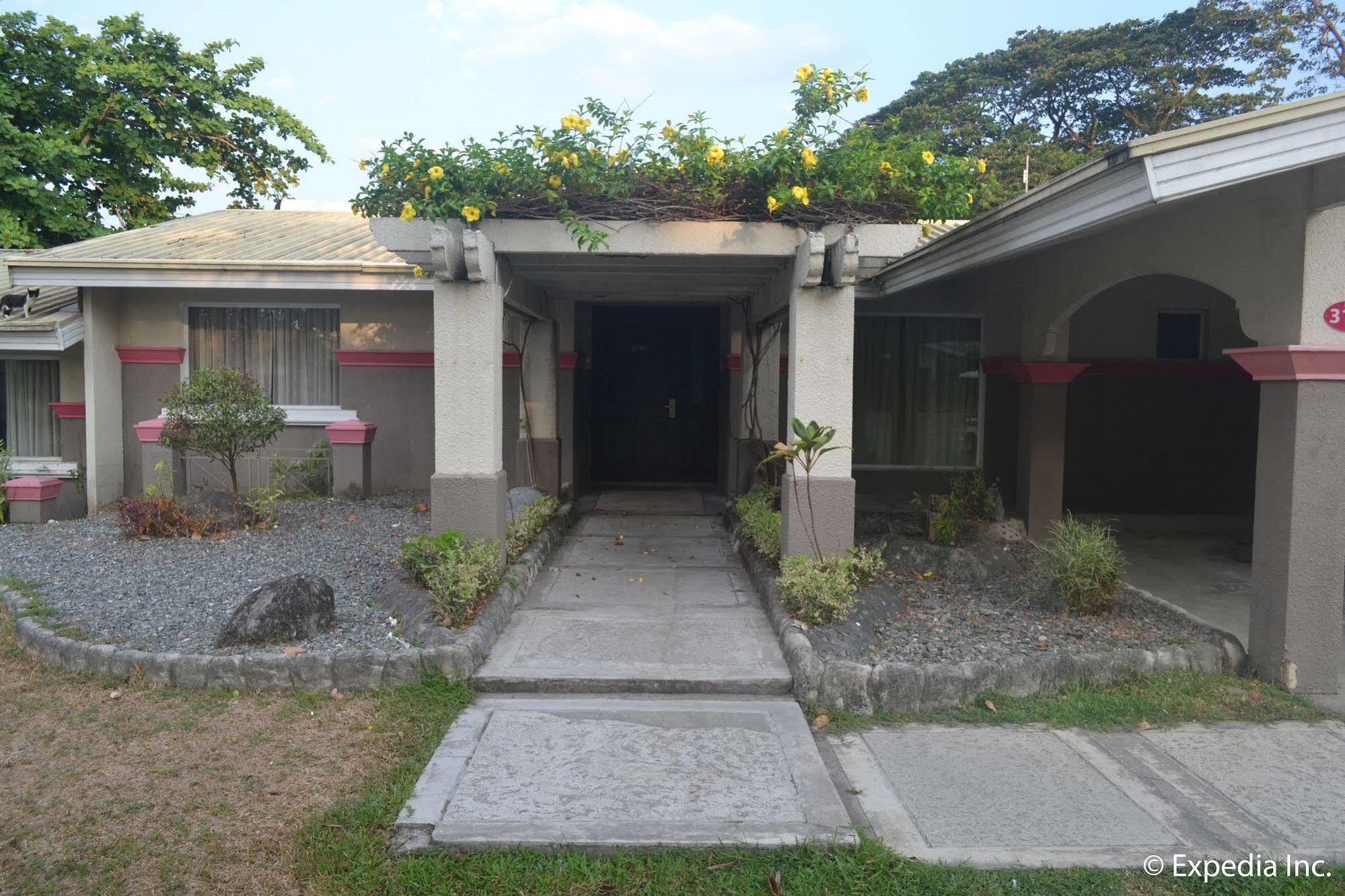Fontana Hotel And Villas - Fontana Hot Spring Leisure Parks Mabalacat Buitenkant foto